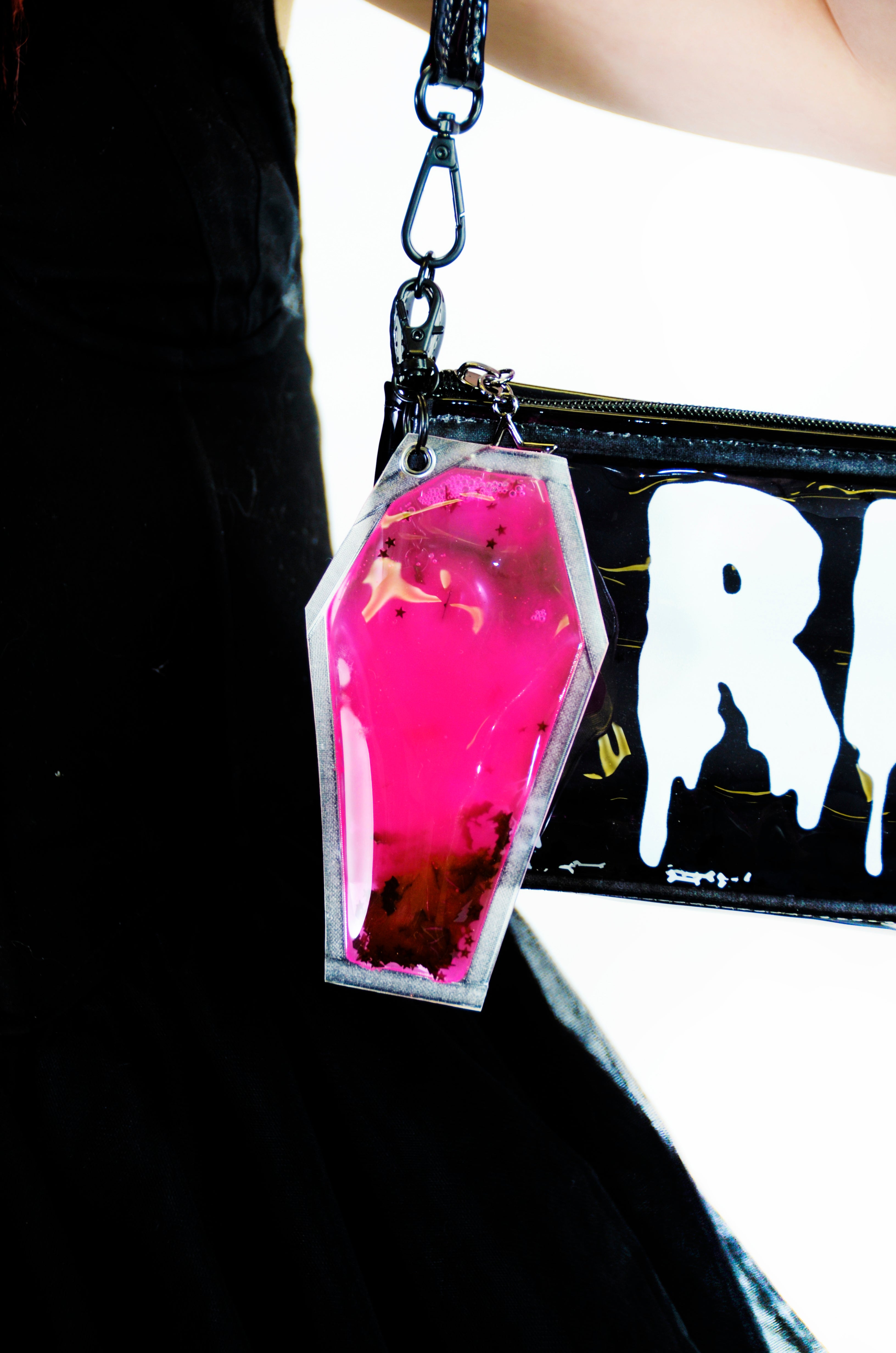 Liquid Glitter Coffin Keychain - Bubblegum Ghoul