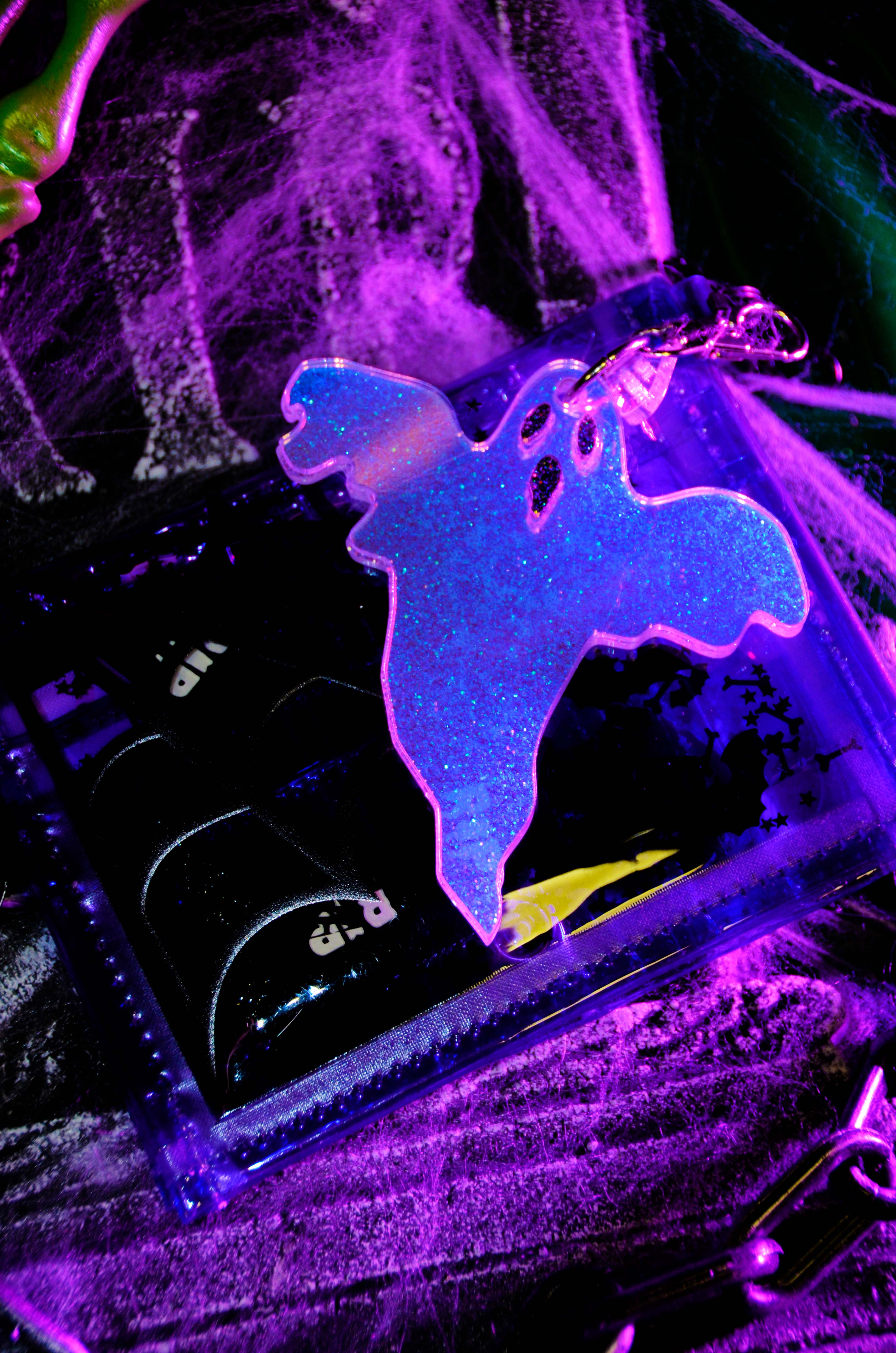 Ghostly Glow Purse Charm
