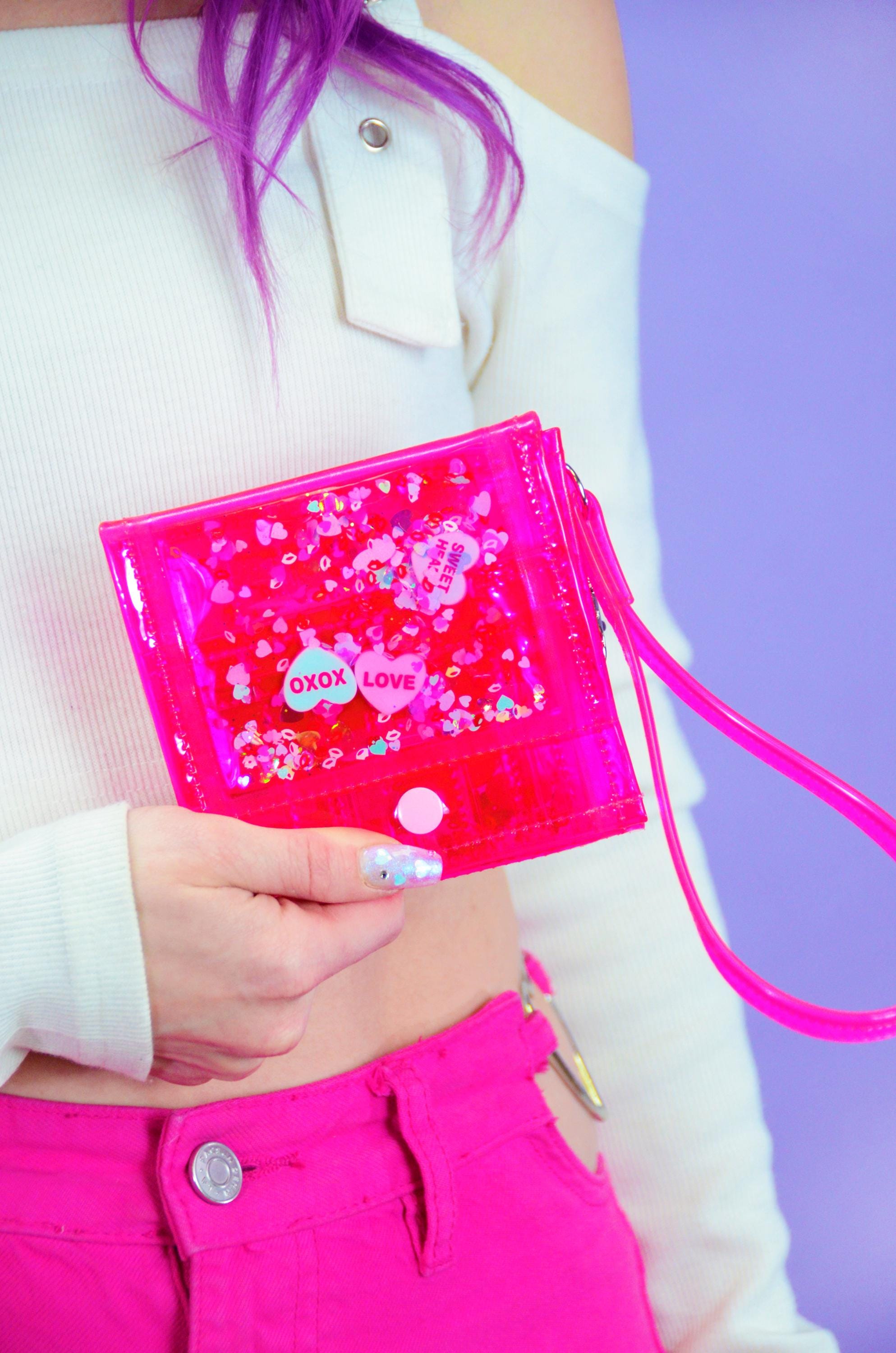 Liquid Glitter Mini Wristlet Wallet - Be My Valentine