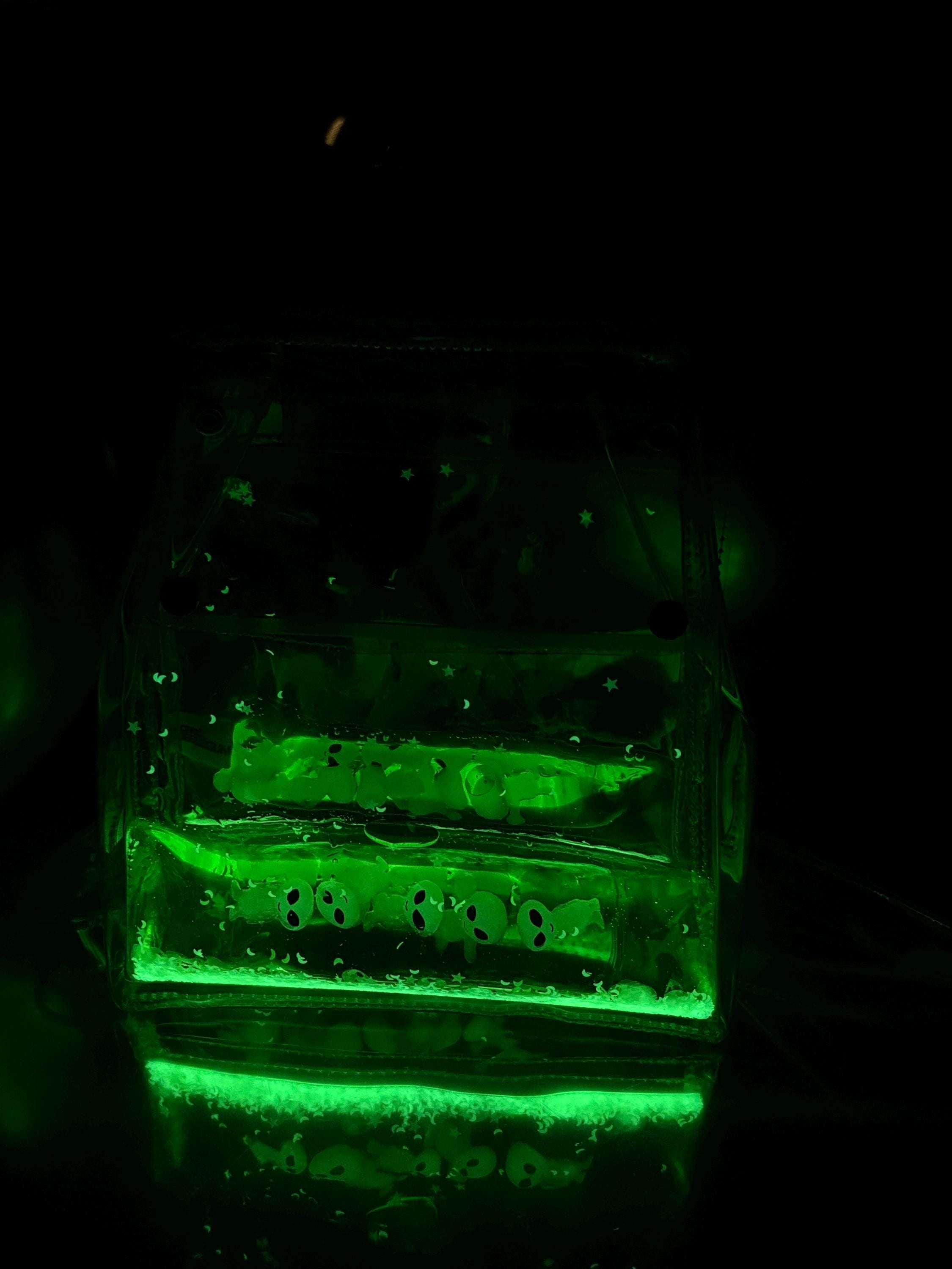 Glitter Goo Mini Bucket Backpack – Attack on Mars – Green - Electric Bubblegum