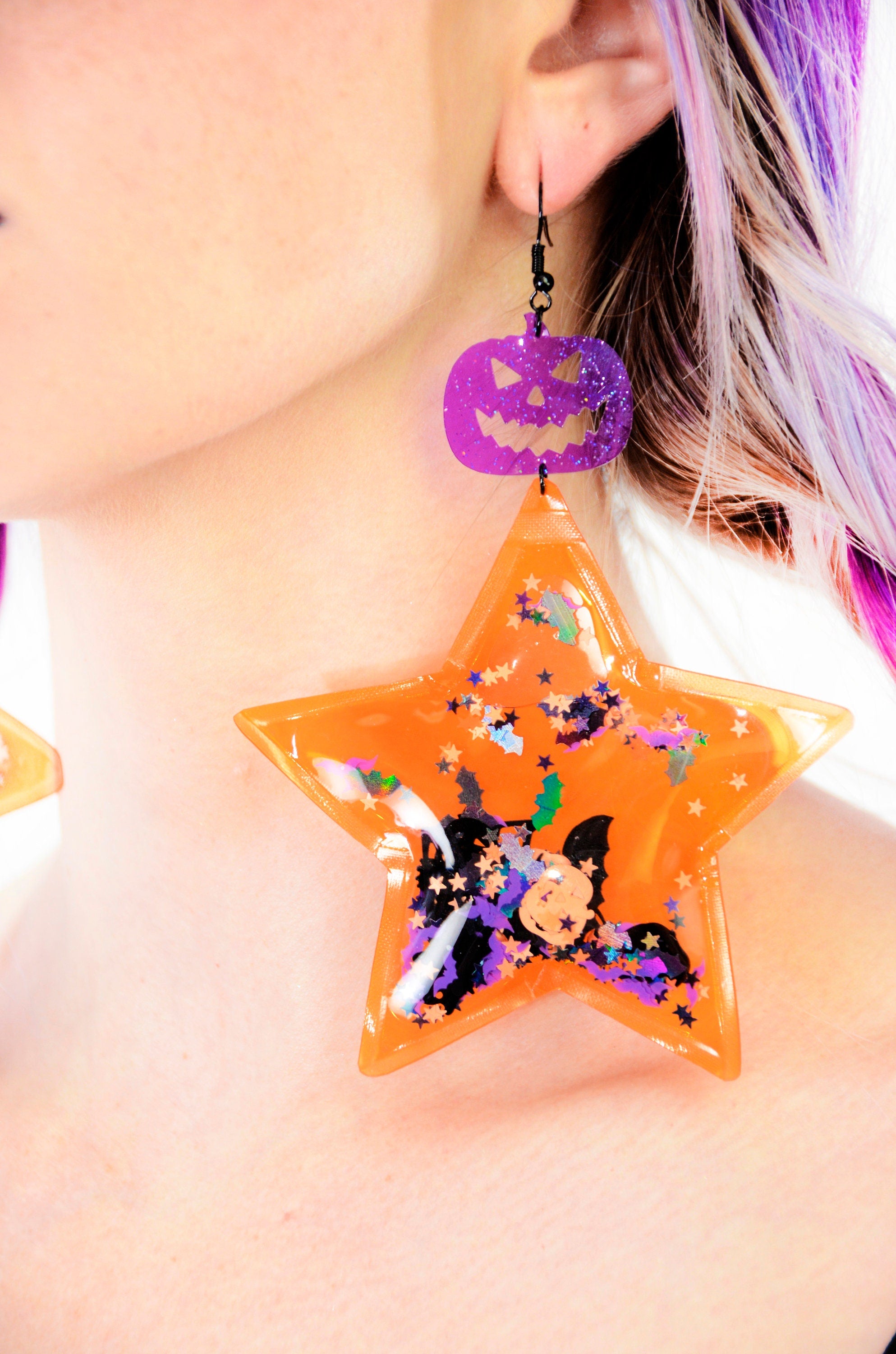 Liquid Glitter Star Earrings - The Great Pumpkin - Electric Bubblegum